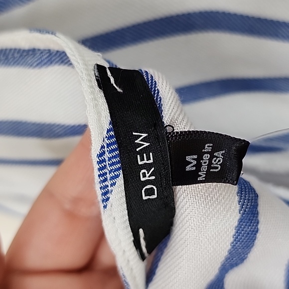 DREW Top with Bowtie Back NWT - Size MEDIUM - Picture 5 of 11